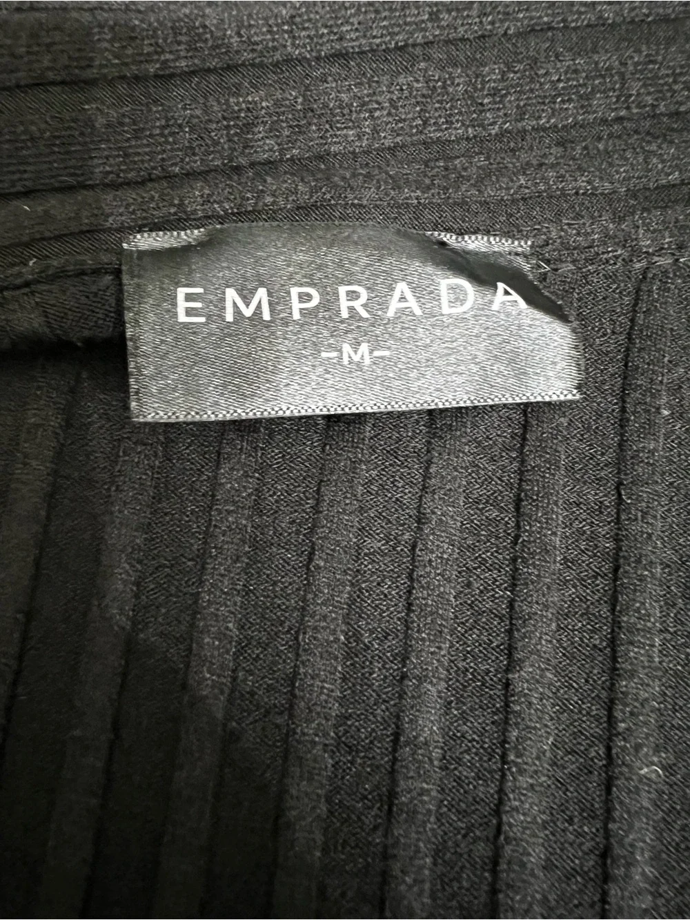 Emprada Sleeveless Black Ribbed Wrap Dress - Picture 10 of 11